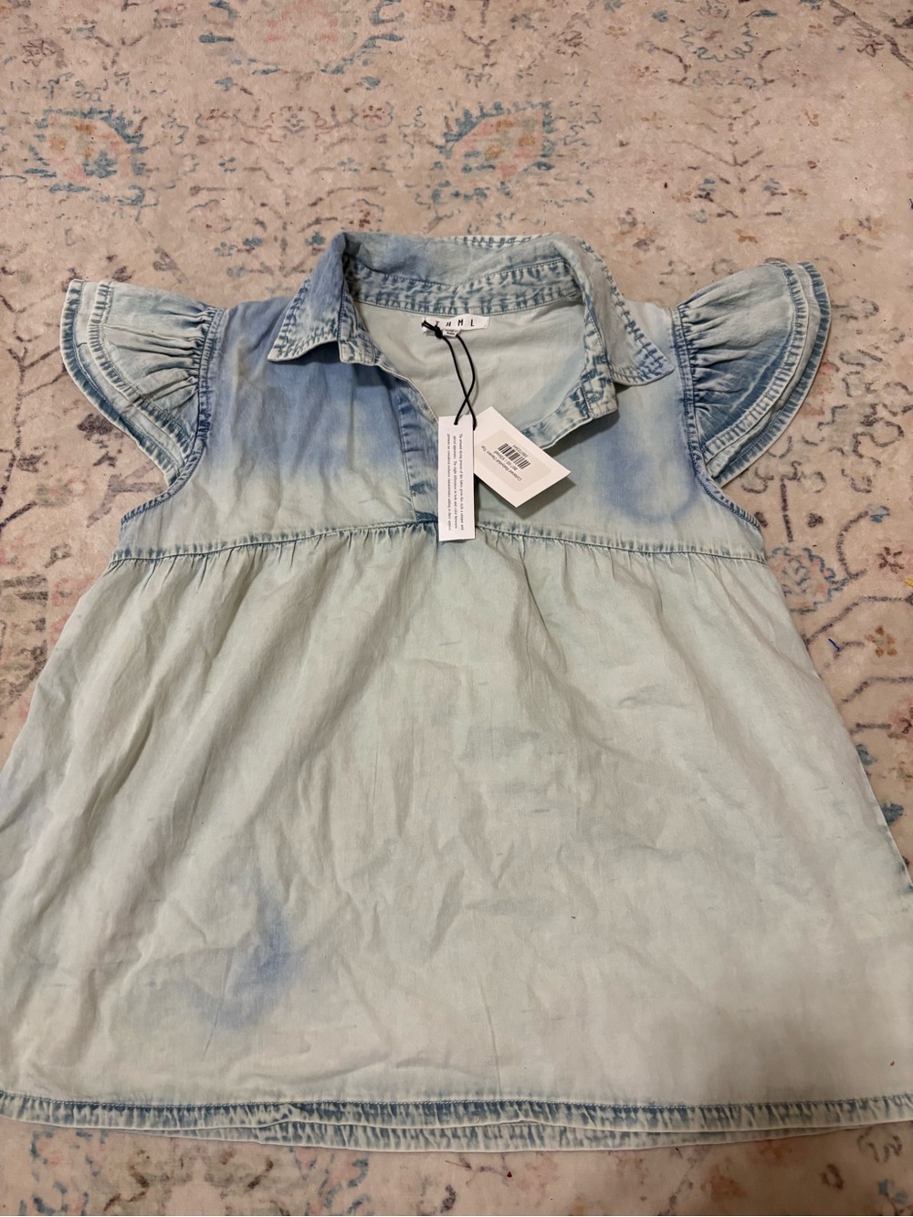 THML NEW! DENIM top. So cute for Fall. XS